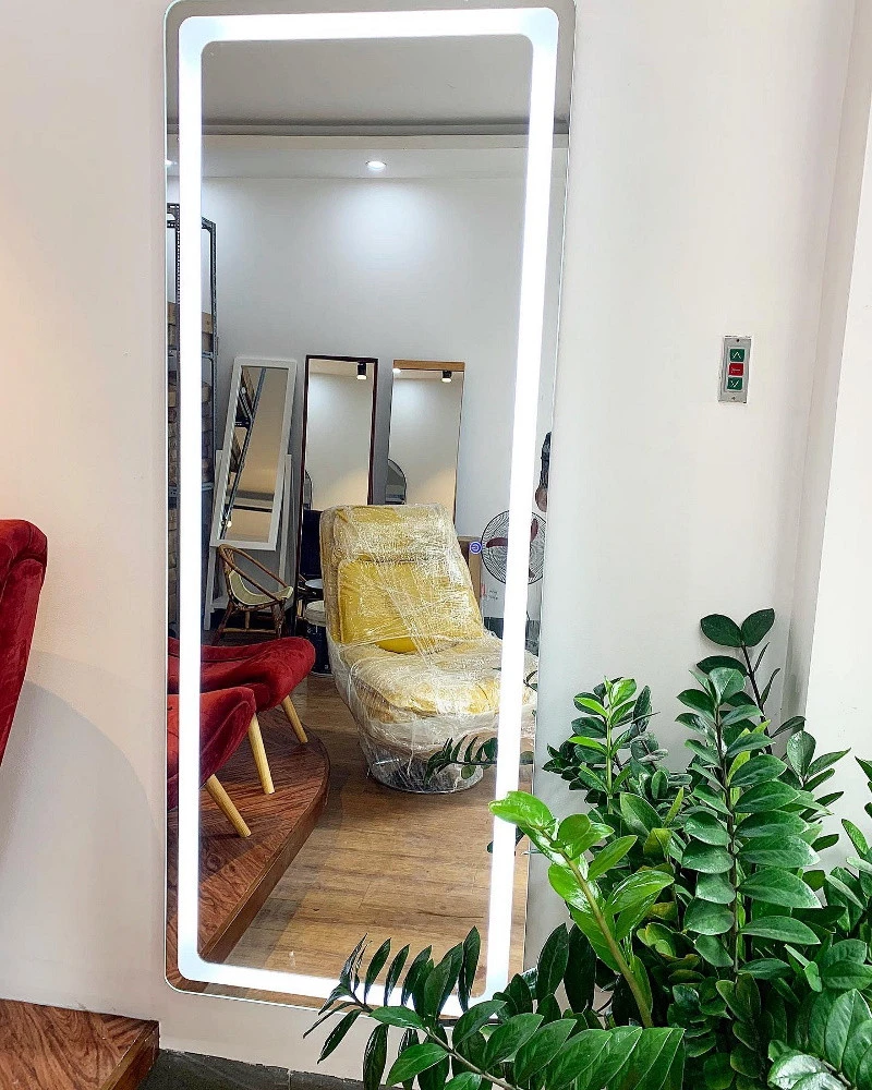 Gương đứng đèn LED GD21
