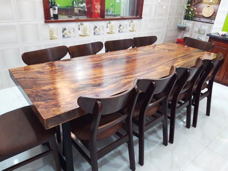 Bàn ăn gỗ me tây khổ 1m8