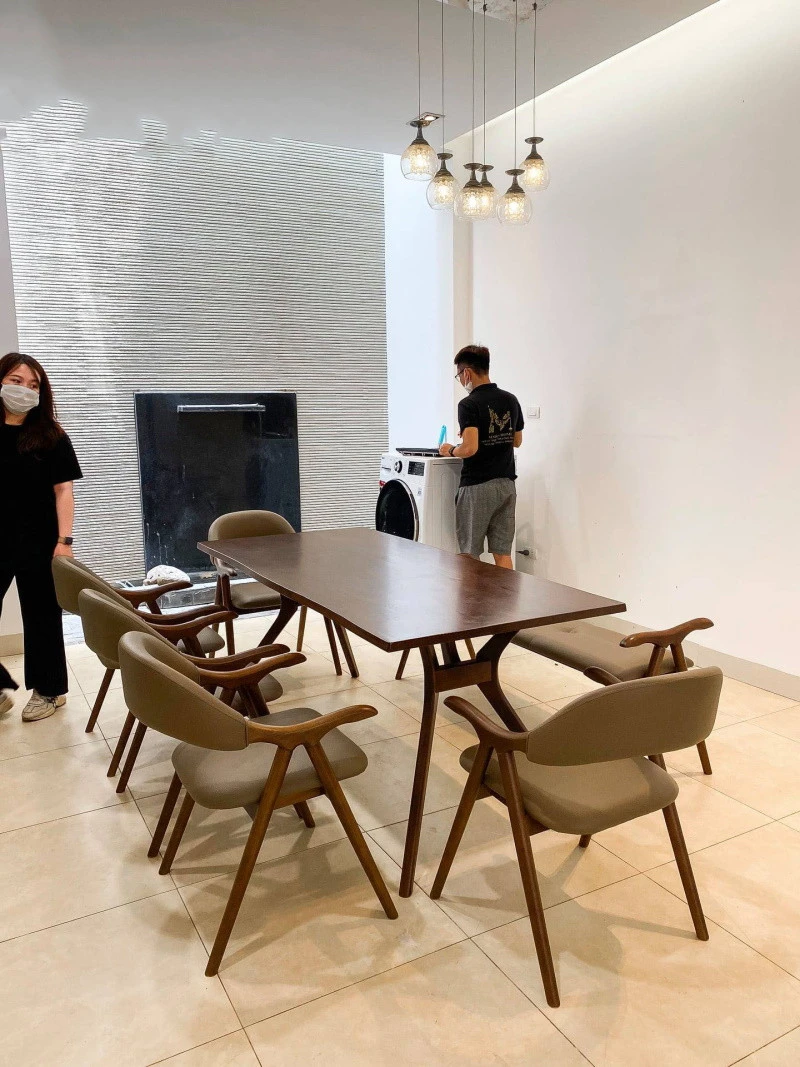 Ghế ăn chữ A mỏ vịt