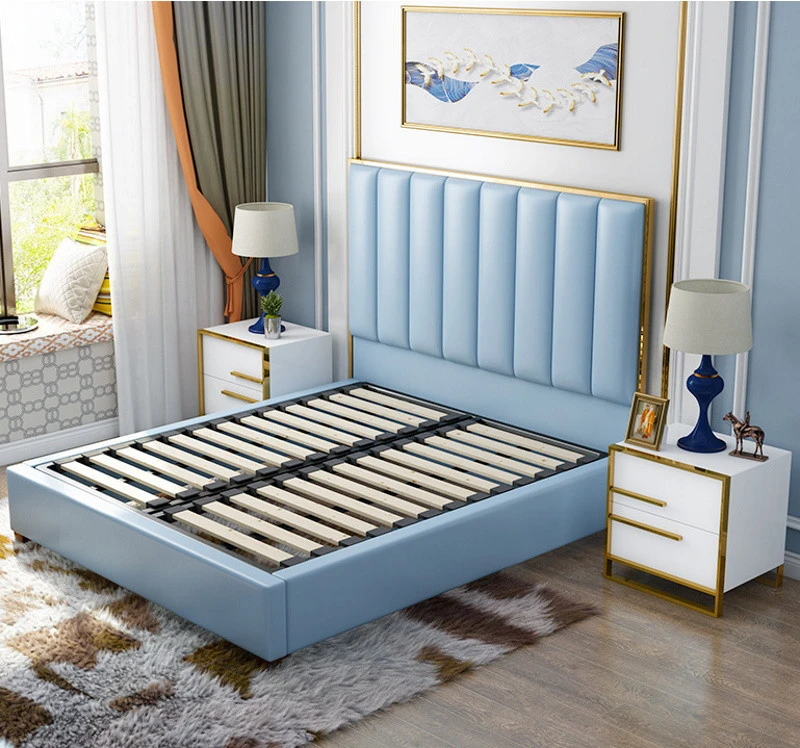 Giường ngủ viền vàng tinh tế Pula PB05