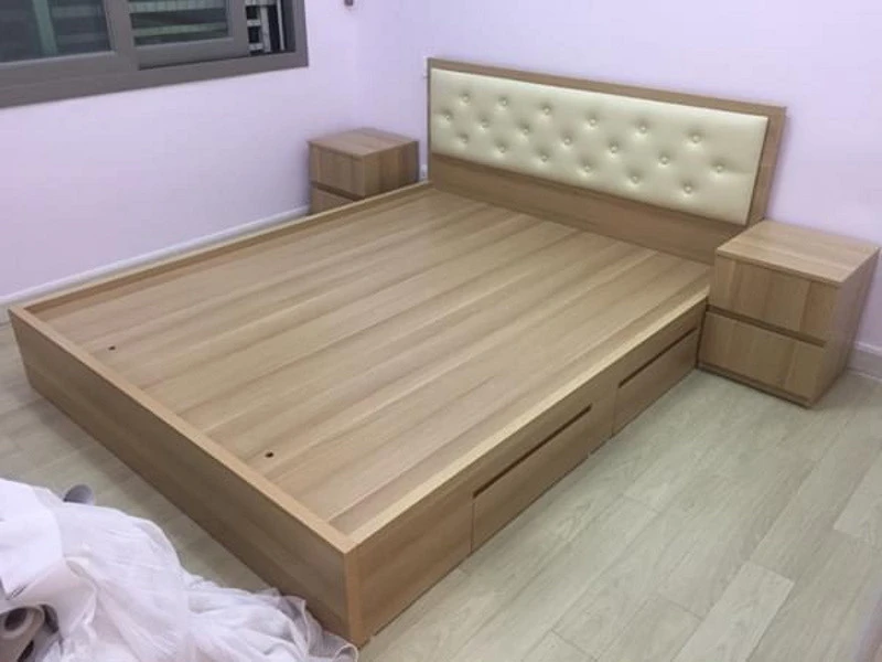 Giường ngủ giá rẻ gỗ CN GN02 có đệm đầu giường