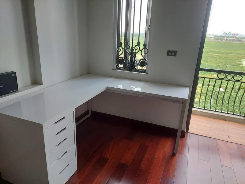 Bàn làm việc chữ L Ikea T03