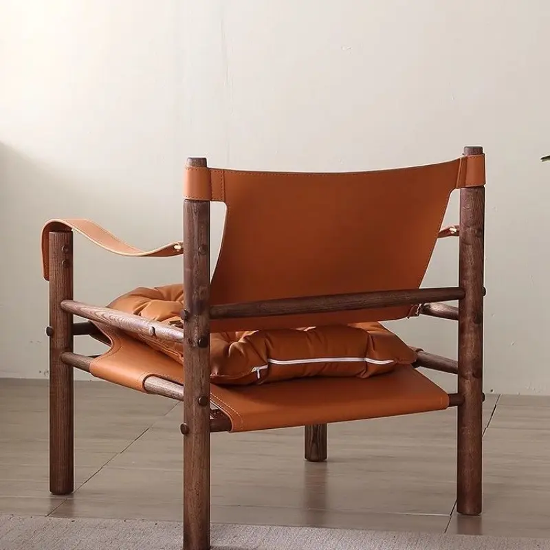 Mặt sau Ghế Armchair cao cấp Sirocco