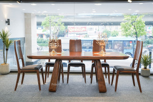 Bàn ăn gỗ Óc chó Pula Furniture