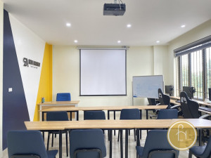 Dễ dàng sắp xếp chỗ ngồi vì bàn ghế có trọng lượng nhẹ