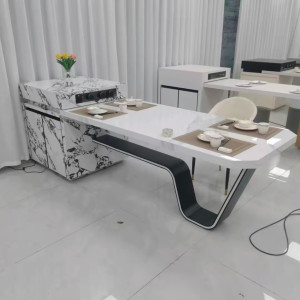 Bàn đảo bếp mặt đá hiện đại Pula BD07 tại showroom