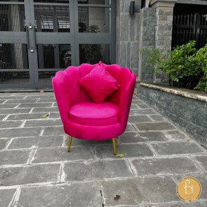 Sofa tone hồng đậm